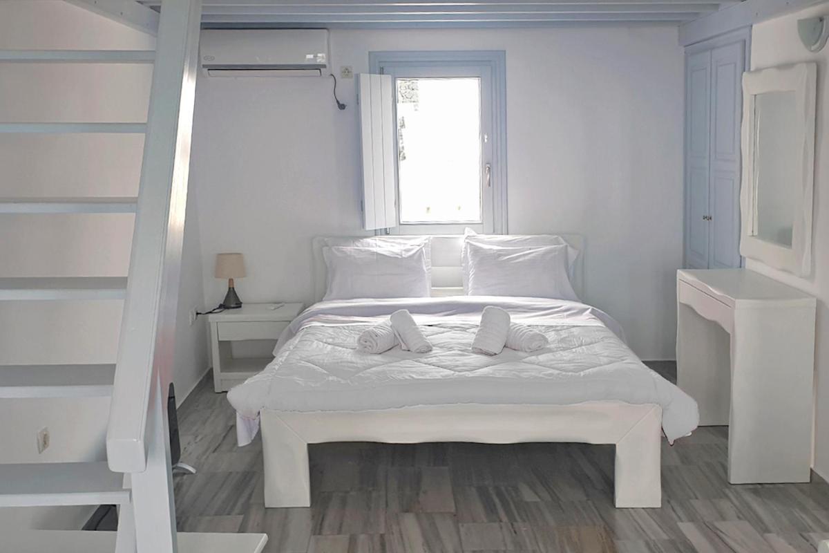 Phaos Santorini Suites Imerovigli  Ngoại thất bức ảnh